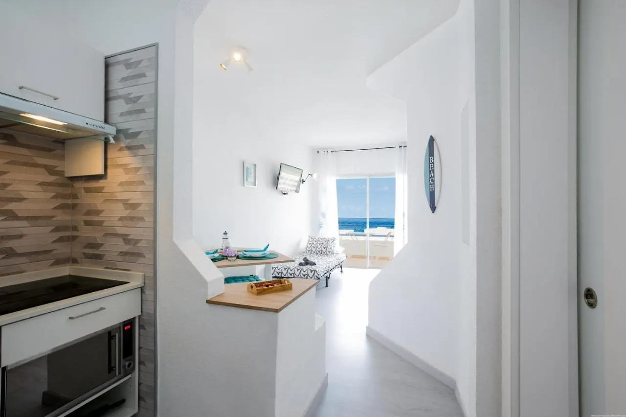 Holiday Studio With Pool Costa Adeje  España